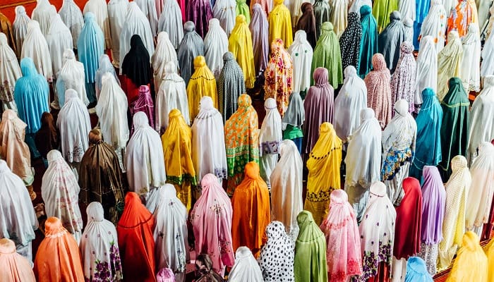Muslim Menggunakan Pakaian Terbaik ketika Shalat, Ini Penjelasannya 3 shalat berjamaah, menggunakan pakaian terbaik ketika shalat,