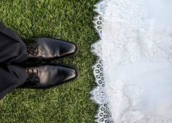 nikah beda agama Perjodohan yang Dilarang, Tips Menguatkan Pernikahan, kebaikan yang diperoleh Mak Comblang, pria dan wanita menikah pengantin