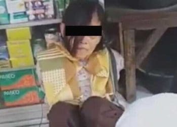 Nenek pencuri beras di Cirebon. Foto: Detik