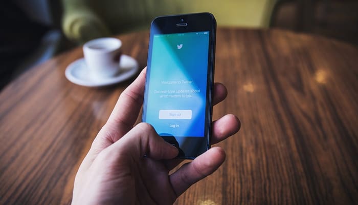 Mengemis di Media Sosial Jadi Ajang Komodifikasi Kemiskinan? 2 Ain, Cara Menghemat Kuota Internet, Anak dan HP, Hukum Curhat pada Suami Orang, mengemis di media sosial