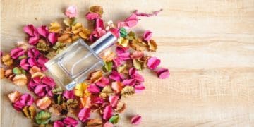 minyak kasturi, cara nabi memakai wewangian, hal yang disukai rasulullah, larangan memakai parfum,