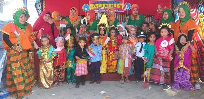 Ratusan Anak TK se-Kecamatan Somba Opu Ikut Karnaval Budaya 1 Ratusan siswa TK se-kecamatan Somba Opu ikuti karnaval budaya. Foto: Saifal/Islampos