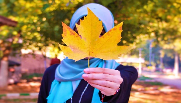 Inilah Profil Ustadzah Halimah Alaydrus, Penceramah yang Bikin Penasaran Warganet 1 ustadzah Halimah Alaydrus, Cara menjadi muslimah yang bahagia