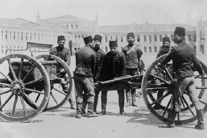 Salah Satu Penyebab Mundurnya Turki Utsmani: Lemahnya Ekonomi dan Banyak Utang 1 Ilustrasi. Foto: History extra