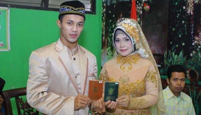Viral Kisah Pemuda 25 Tahun Asal Banyumas Nikahi Janda Usia 50 Tahun 1 Foto: Tribunnews