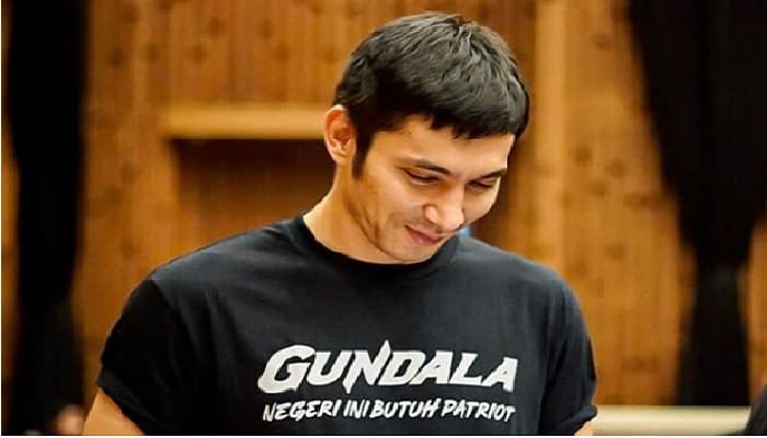 Kisah Abimana Aryasatya, Mulai dari 'Dikira Mualaf' sampai 'Ganti Nama' 1 Abimana Aryasatya. Foto: Instagram Abimana Aryasatya