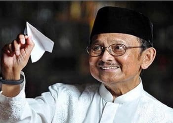 BJ Habibie. Foto: Popbela