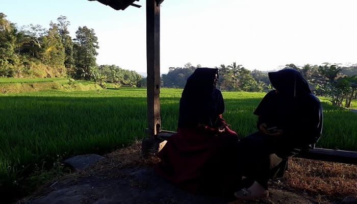 Ketika Beri Nasihat pada Orang Lain, Perhatikan 8 Hal Ini 1 Ketika Beri Nasihat pada Orang Lain, Perhatikan 8 Hal Ini 1 nasihat