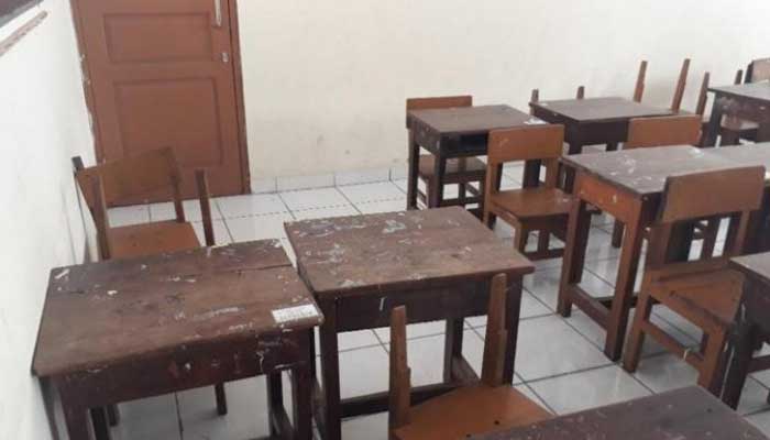 Viral Kisah Siswi SMA yang Cedera Tulang Belakang Akibat Candaan Tarik Kursi 1 Ilustrasi Foto: Tribunnews