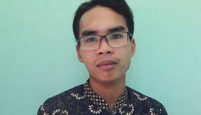 Istri Anggota DPRD Pukul Guru Agama, Ini Alasannya 1 Kasri guru Agama di SDN 4 Desa Anggaraksa, Kecamatan Pringgabaya, Lombok Timur. Foto: Kompas