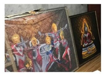 Lukisan Buddha Ultraman. Foto: Reuters