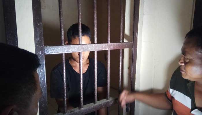 Wahudin Bunuh dan Cor Mayat Ayah dalam Septic Tank, Ternyata Pernah 3 Kali Masuk RSJ 1 Anak bunuh ayah kandung di Kabupaten Tegal. Foto: Detik