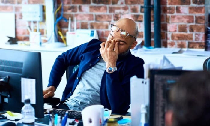 Penelitian: Bekerja Berjam-jam Tingkatkan Risiko Kebotakan 1 Ilustrasi. Foto: The Sun