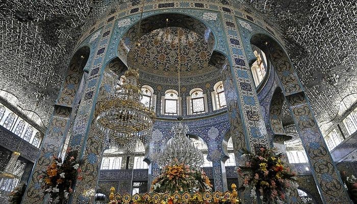 Masjid Sayyida Zainab di Kairo 3 Masjid Sayyida Zainab di Kairo 2 masjid