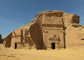 Peninggalan kaun Tsamud di Madain Shaleh, Arab Saudi.  Foto: UNESCO
