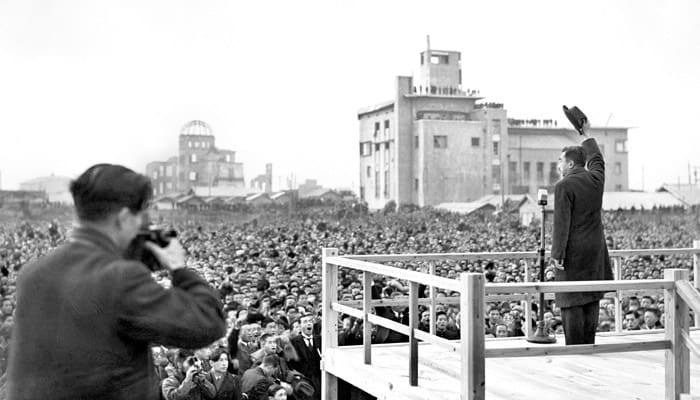 Hiroshima, Kaisar Hirohito, dan Guru 1 The Japan Times