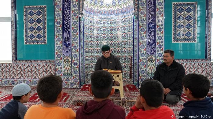 Ilmu Tak akan Berhasil Kecuali dengan 6 Perkara Ini 1 Ilustrasi. Foto: DW