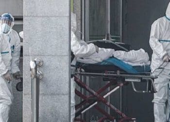 Korban tewas virus corona baru di Cina. Foto: Kompas