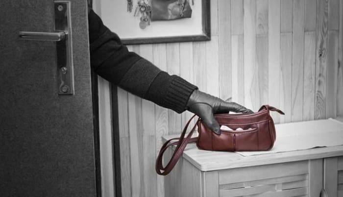 Ingin Menjauh dari Pacar, Pria Ini Sengaja Maling agar Ditangkap Polisi 1 Ilustrasi. Foto: Zona Nkri