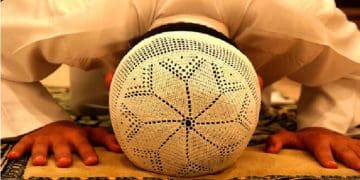 ketika sujud, tata cara sujud syukur, yang menyebabkan sujud sahwi