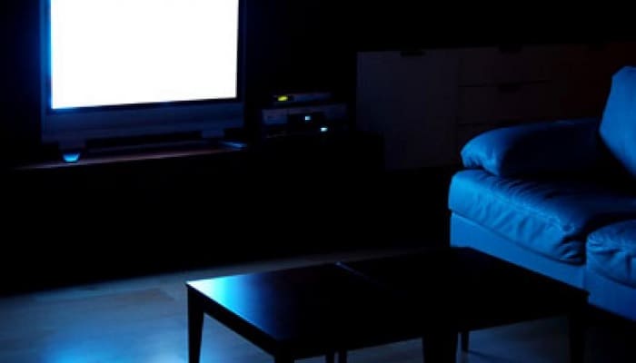 Nonton Film Porno, Dosa Besarkah? 1 jukum menonton film,