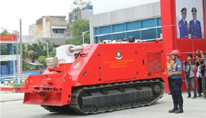 DKI Jakarta Miliki 2 Robot Canggih Pemadam Kebakaran 1 Robot pemadam kebakaran milik DKI Jakarta. Foto: Instagram DKI Jakarta