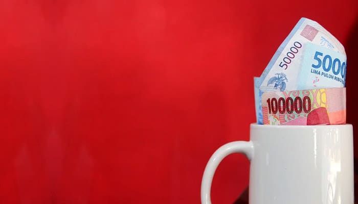 Siapa Sebenarnya Penyebab Turunnya Rezeki Kita? 1 Bersegera Membayar Utang, Gaji 100 Juta