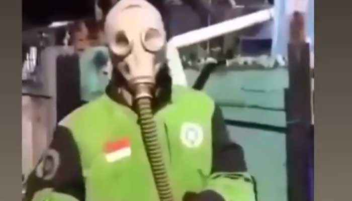 Khawatir Terkena Virus Corona, Driver Ojol Ini Pakai Masker 'Anti Nuklir' 1 Foto: SS Instagram