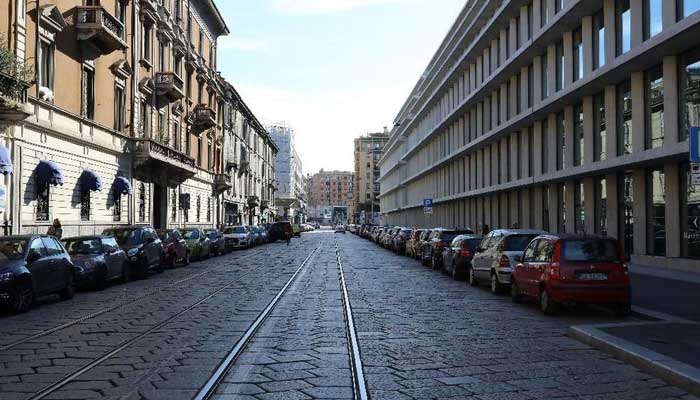 Berlakukan Lockdown, Langit Italia Bebas Polusi 1 Polusi udara turun drastis seiring Italia melakukan lockdown Foto: Getty Images/Marco Di Lauro