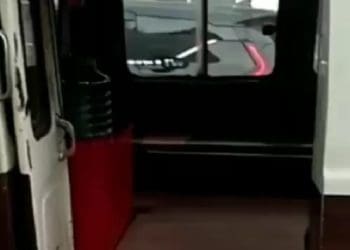 Angkot dengan fasilitas cuci tangan. Foto: 
ANTVKLIK