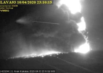 Letusan Gunung Anak Krakatau, Jumat (10/4) - Foto: dok. PVMBG
