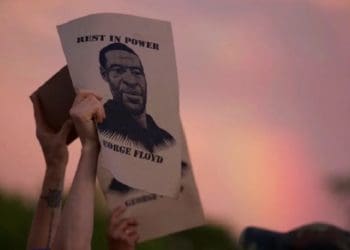 Pembunuhan terhadap warga kulit hitam George Floyd memicu kerusuhan besar di AS. Foto: Today
