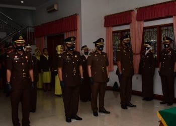 Kejaksaan Tinggi Jawa Barat menggelar pelantikan dan serah terima jabatan untuk eselon III dilingkungan Kejati Jabar, Jumat, (5/6/2029). Foto: Saifal/ Islampos