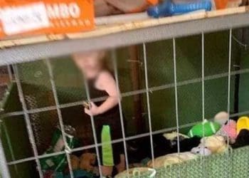 Bocah kelaparan dikurung di dalam kandang. Foto: Henry County Sheriff