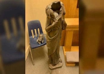 Patung Yesus di gereja Florida AS dipenggal. Foto: Foxnews