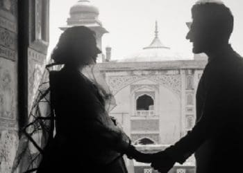Saba Qamar dan Bilal Saeed dalam MV Qubool. Foto: Instagram Saba Qamar