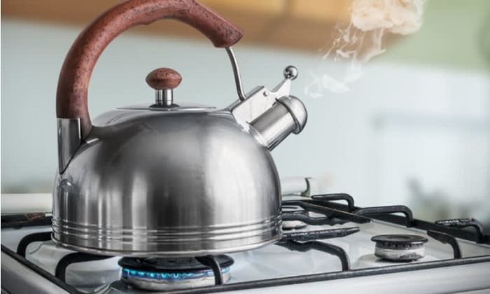 Tak Terima Dinasihati, Janda Muda di Jambi Siram Wajah Ibunya dengan Air Panas 1 Ilustrasi. Foto: Cermati