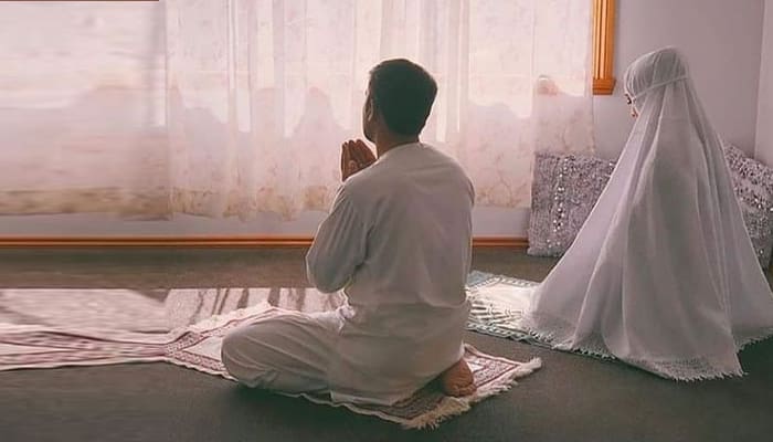 4 Pahala Besar Ini Bisa Seorang Istri Dapatkan di Malam Jumat 2 Adab malam pertama Malam Jumat