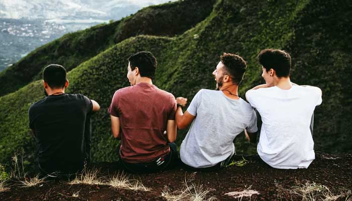 5 Adab Tertawa bagi Seorang Muslim 2 Adab Tertawa