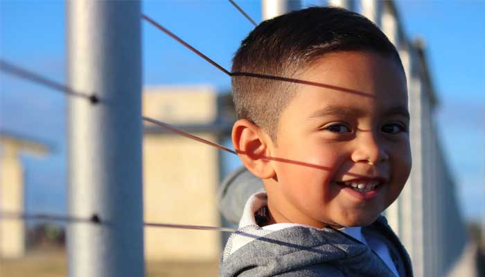 Ini Alasannya Mengapa Mendidik Anak Harus Sesuai Zamannya 1 wajah, muka, senyum, baik