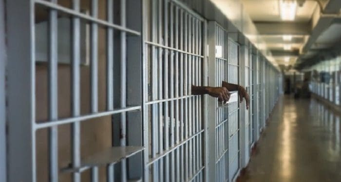 4 Orang yang Dilaknat Allah Menurut Ali bin Abi Thalib 4 penjahat