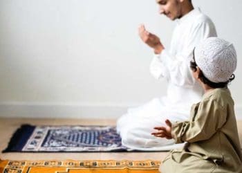 anak shalih, shaf anak dalam shalat, agar Anak Mau Shalat