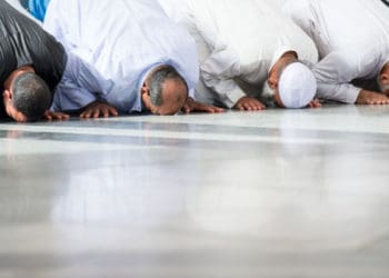 Shalat Ashar, disaksikan malaikat, Cara Sujud yang Dicontohkan Nabi, Kriteria Makmum di Belakang Imam Shalat Jamaah, Gerakan Shalat, Lupa Jumlah Rakaat Shalat, Jenis Sujud