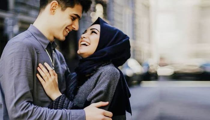 9 Adab Suami dan Istri 2 Suami Istri Ngobrol Cara Redakan Istri saat Marah, Sifat Istri Shalihah, Adab Suami dan Istri
