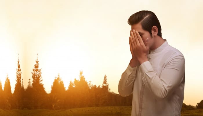 Agar Terkabul, Inilah 14 Adab Berdoa 3 haji Ahmad, Penyebab Doa Tidak Terkabul, Hukum Mengusap Wajah dengan Tangan setelah Berdoa, Syarat Diterimanya Tobat, tanda taubat diterima, Hukum Membaca Taawudz, Syarat Taubat, Cara Mencintai Allah, Adab Berdoa
