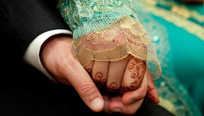 5 Kewajiban Istri terhadap Suami 3 Wanita shalihah malam pertama, Kewajiban Istri terhadap Suami