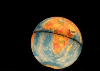 Penyakit Cinta Dunia, Gravitasi Bumi, Mengejar Dunia, peradaban