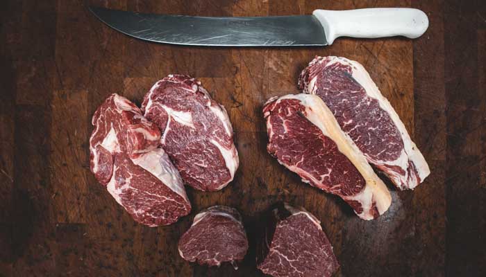 8 Dampak Buruk Makan Daging Sapi Secara Berlebihan 1 Dampak buruk makan daging sapi . Foto ilustrasi: Unsplash