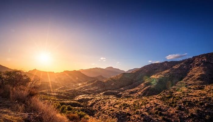 Tatkala Malaikat Penjaga Gunung Mendatangi Rasulullah 1 Kematian, Surat Al-Lahab