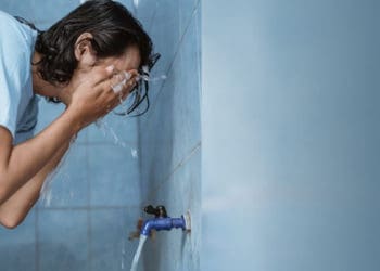 Mengusap Leher Ketika Wudhu, Beda Mengusap Kepala saat Wudhu dengan Mengusap Wajah dan Tangan saat Tayammum, Manfaat Hirup Air ketika Wudhu, adab wudhu, Kesalahan ketika Wudhu, Doa Sesudah Wudhu, Manfaat Berwudhu sebelum Tidur, Keutamaan Ahli Wudhu